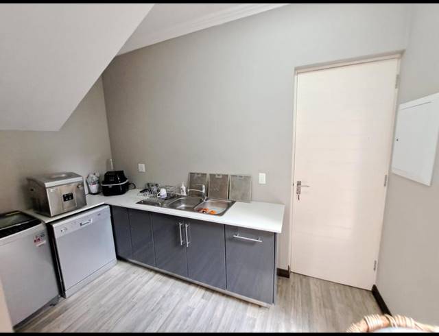 3 BEDROOM PROPERTY TO RENT IN BROOKLYN